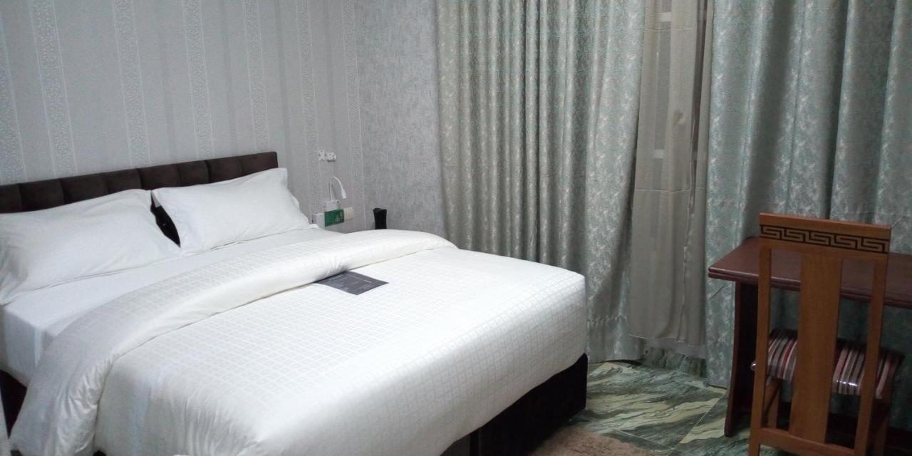 Noahgarden Hotel Cotonou Exterior foto